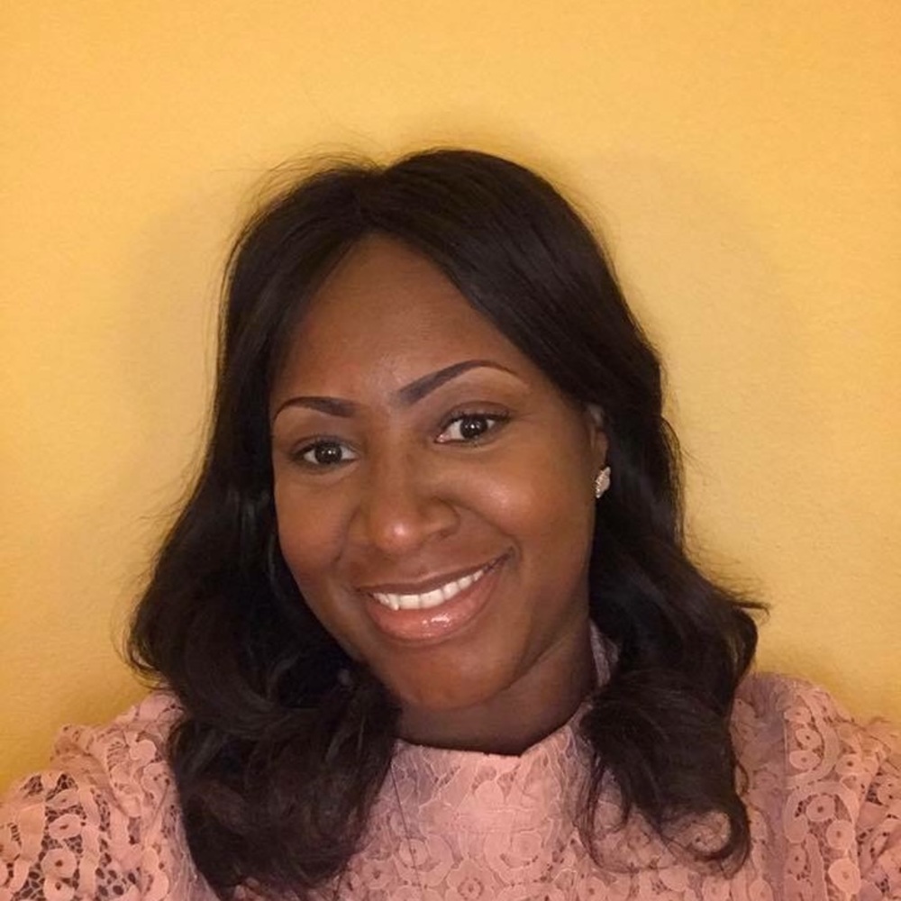 Meet your Posher, Monica